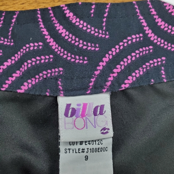 Billabong Shorts - Picture 7 of 12